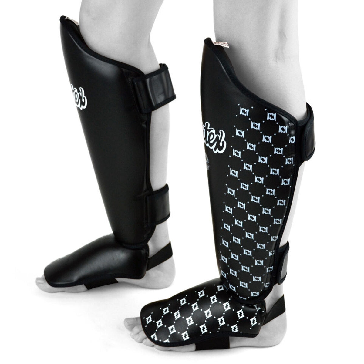 Fairtex SP5 Muay Thai Shin Pads - Black